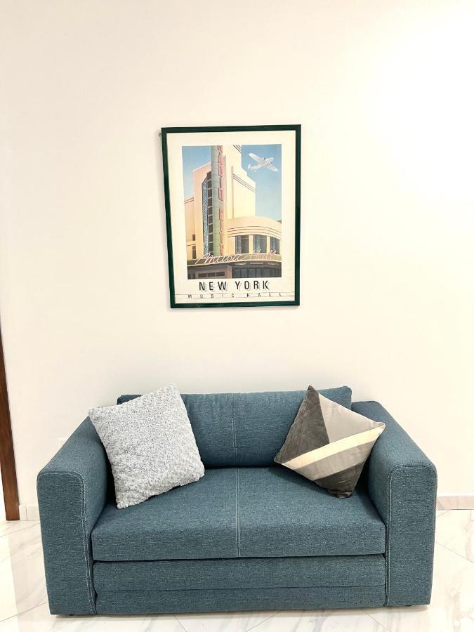 Condo With Patio Overlooking Piazza 그지라 외부 사진
